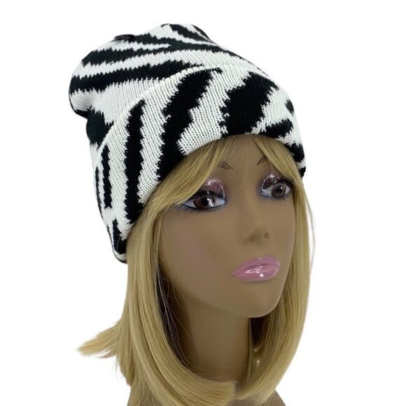 Black & White Zebra Beanie Knit Hat by AQUA One Size - Picture 1 of 10